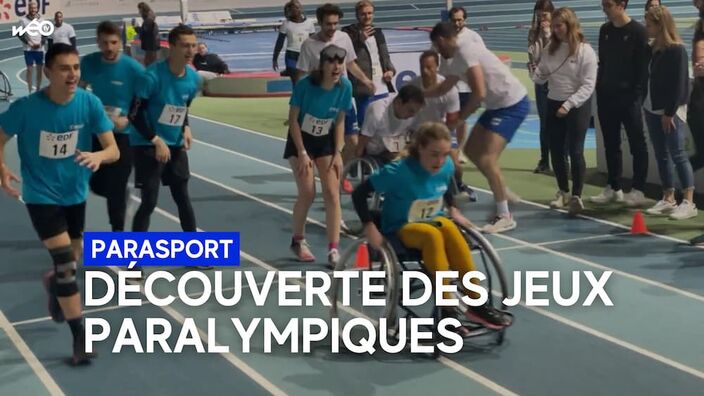 Des étudiants découvrent le parasport